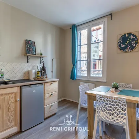 شقة Emeraude Cozy Nest 3 Heart Of Historic District 2 Guests *