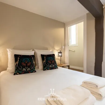 Apartment Emeraude Cozy Nest 3 Heart Of Historic District 2 Guests Honfleur